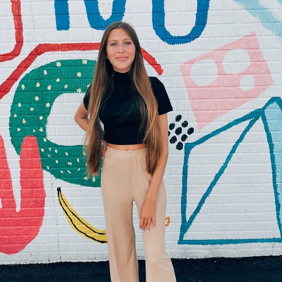 Meet your Posher, Maddie! - Picture 1 of 3